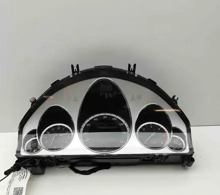 Mercedes-Benz E A207 Speedometer (instrument cluster) A2129001814