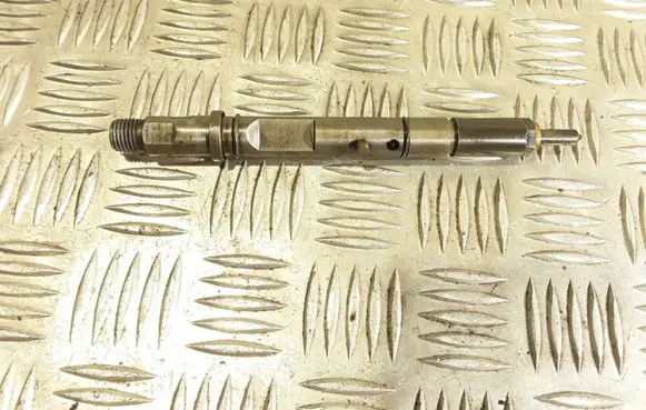 Audi A6 S6 C5 4B Fuel injector 059130201F 0432133795