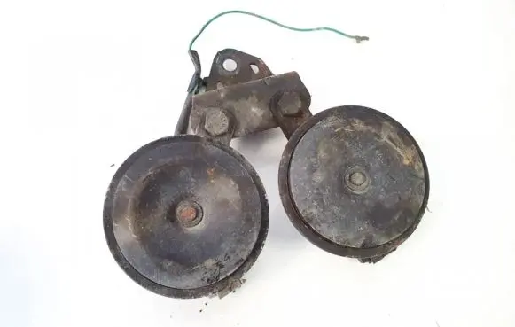 Toyota Avensis T270 Horn signal