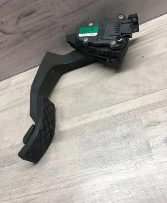 Audi A8 S8 D3 4E Accelerator throttle pedal 4E1723523H F30017401 6PV00803642