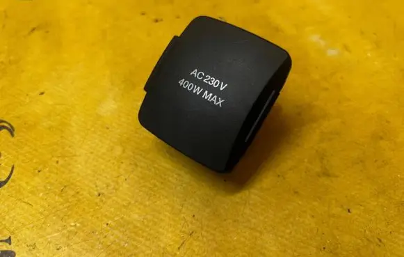 Ford Bronco USB socket connector LU5T-19G247-BA LU5T19G247BA