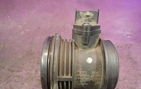 KIA Sorento Mass air flow meter 0280218090