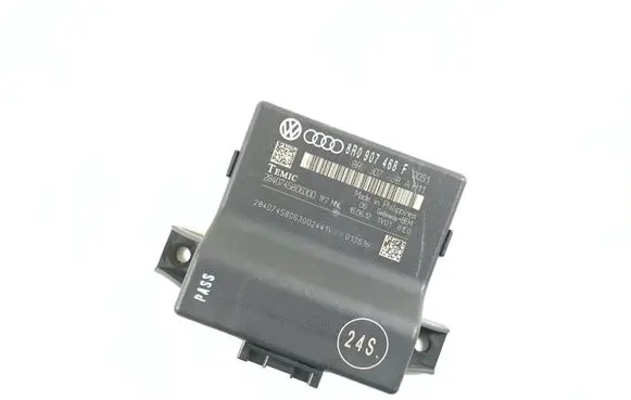 Audi A4 S4 B8 8K Gateway control module 8R0907468F 8R0907468A