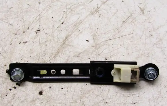 KIA Ceed Seat belt adjustment rail 