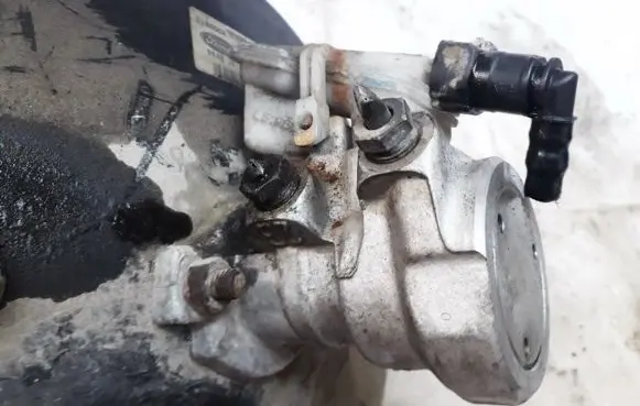 Ford Focus Master brake cylinder