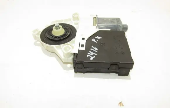 Volkswagen Caddy Front door window regulator motor 2K5959701