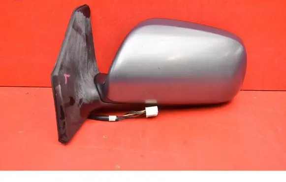 Toyota Avensis Verso Front door electric wing mirror 015829