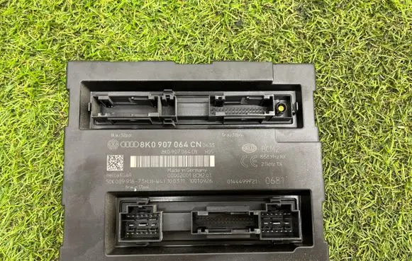 Audi A4 S4 B8 8K Comfort/convenience module 8k0907064cn