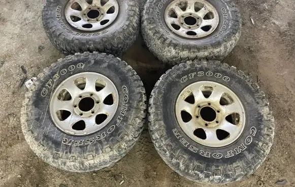Nissan Terrano R15 steel rim 