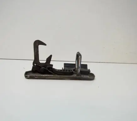 Volkswagen Golf V Engine bonnet/hood lock/latch loop/hook 1K0823480