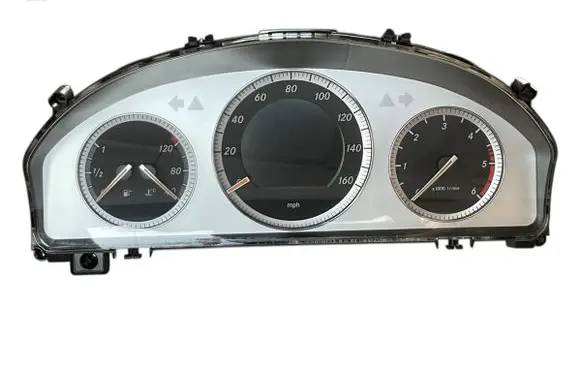 Mercedes-Benz C W204 Speedometer (instrument cluster) A2045403348 A2044421921 A2045403211