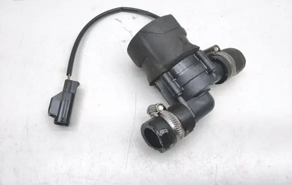 Volvo V60 Electric auxiliary coolant/water pump 9017985A