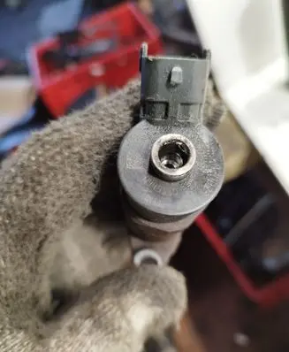 Citroen Berlingo Fuel injector 0445110297