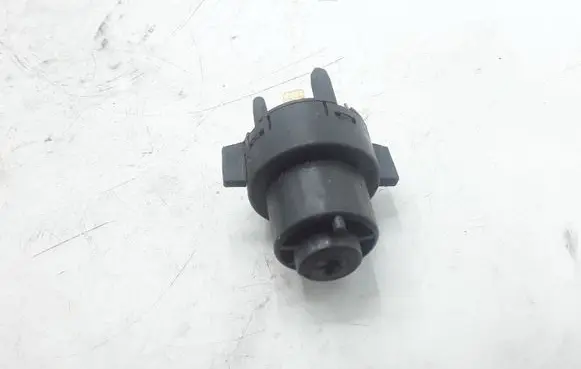 Audi 80 90 S2 B4 Ignition lock contact 4A0905849