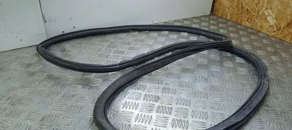 Audi A3 S3 8V Rubber seal front door (on door) 8V4831721