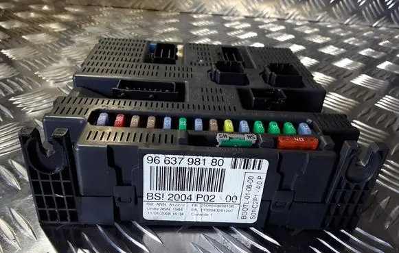 Peugeot 308 Comfort/convenience module 9663798180