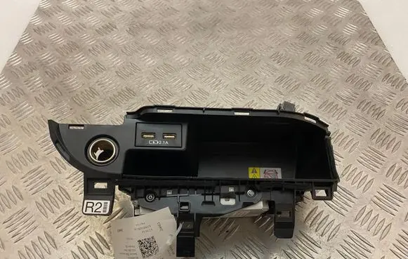 Lexus RX 450H Wireless charging module 861C048060