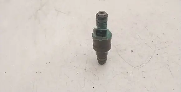 BMW 5 E39 Fuel injector 0280150415