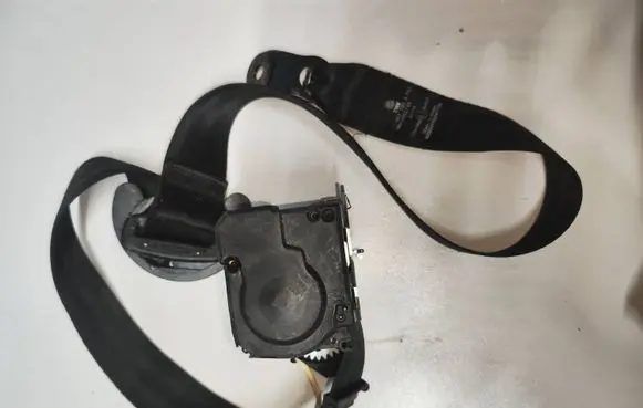 Volkswagen Touran I Front seatbelt 1T1857706A 34052148 65710