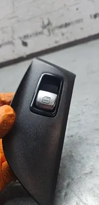 Mercedes-Benz E W213 Electric window control switch A2229050309