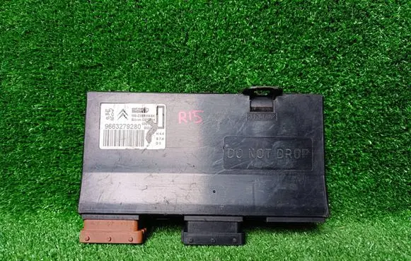 Peugeot 407 Seat control module 9663279280