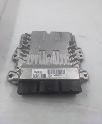 Peugeot 508 Engine control unit/module S180123001 9676760880