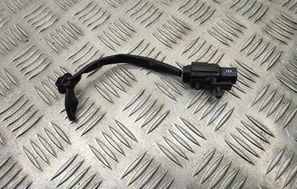 Infiniti Q50 Outside/exterior temperature sensor 