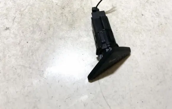 Ford Focus Tailgate opening switch 