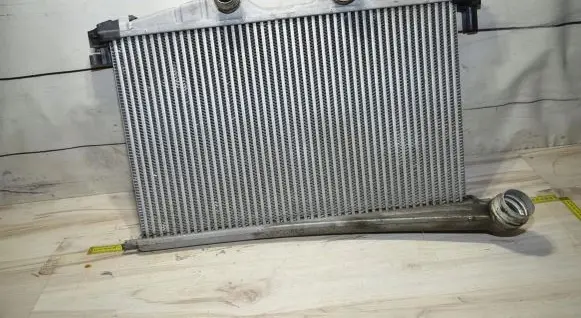 Citroen C5 Intercooler radiator 9688473580