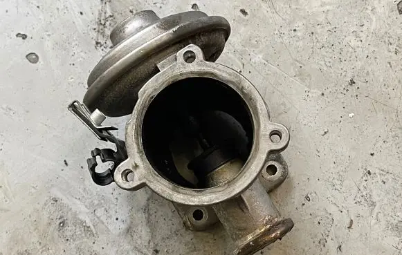BMW X5 E70 EGR valve 7804380