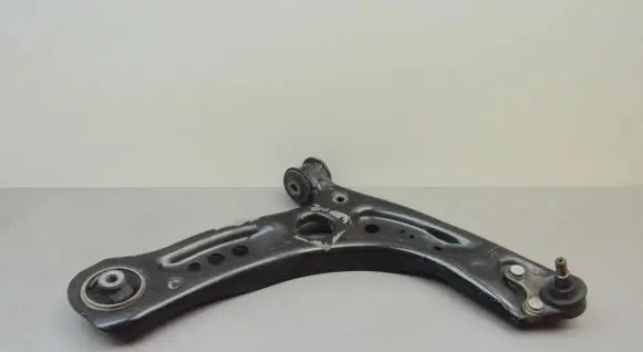 Seat Leon (5F) Front lower control arm/wishbone 5Q0407182A