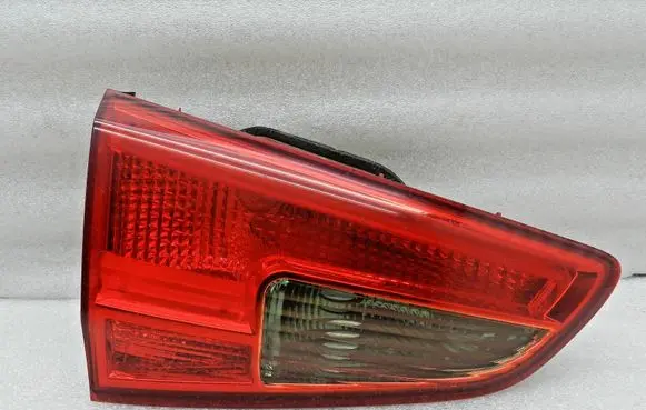 KIA Ceed Tailgate rear/tail lights 92403A23