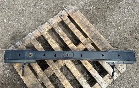 Opel Vivaro Front bumper cross member
