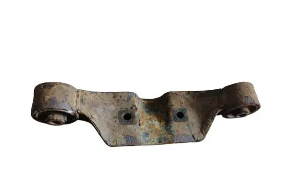 Subaru Legacy Rear differential/diff mount bracket 