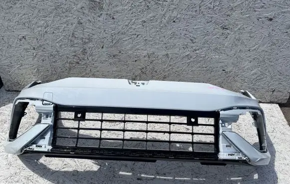 Volkswagen Golf VIII Front bumper