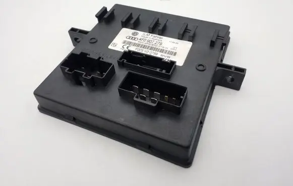 Audi Q7 4L Comfort/convenience module 4F0907279 4F0910279N F005V00789