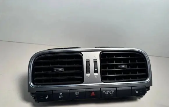 Volkswagen Polo V 6R Dash center air vent grill 6RF819728C 14012014 VW250