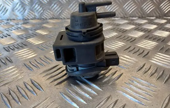 Renault Scenic II - Grand scenic II Turbo solenoid valve 8200575400