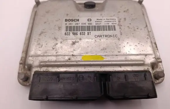 Porsche Cayenne (9PA) Engine control unit/module 0261207696 022906032BT 1039S01279