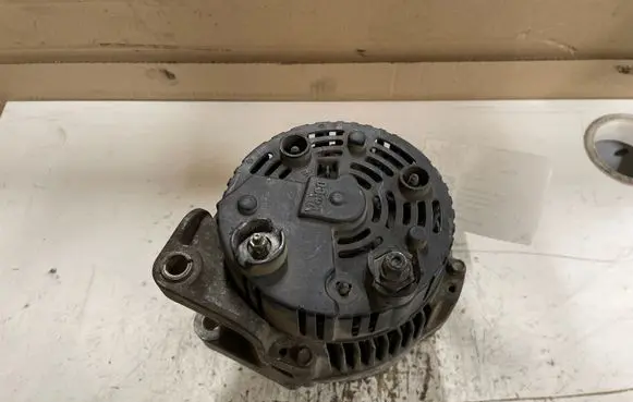 Renault Scenic I Generator/alternator 7700106501 2541976D 27830