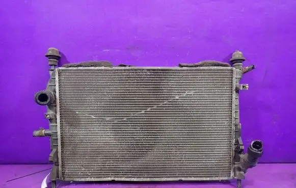 Ford Mondeo Mk III Coolant radiator 