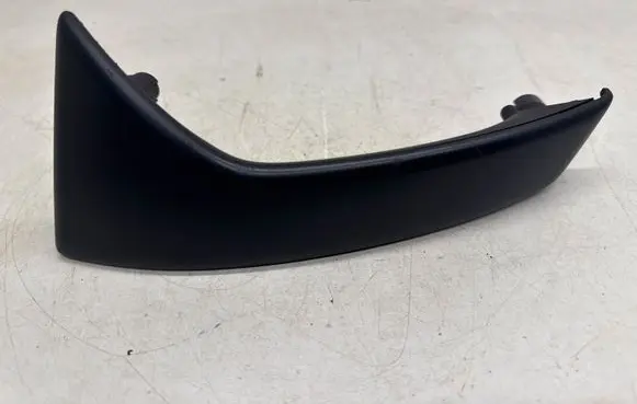 Volvo V70 Front door interior handle trim