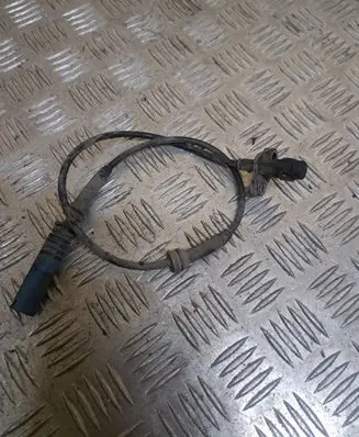 BMW 5 E39 ABS brake wheel speed sensor