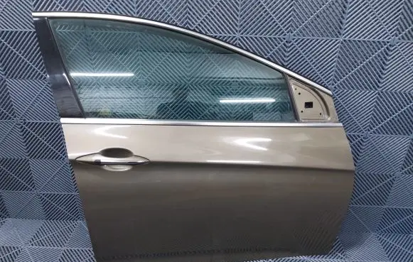 Hyundai i40 Front door