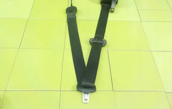 Fiat 500 Front seatbelt 07354654010 XP162