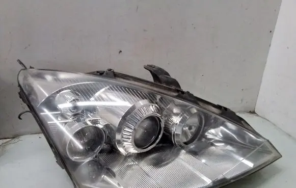 Ford Focus Headlight/headlamp