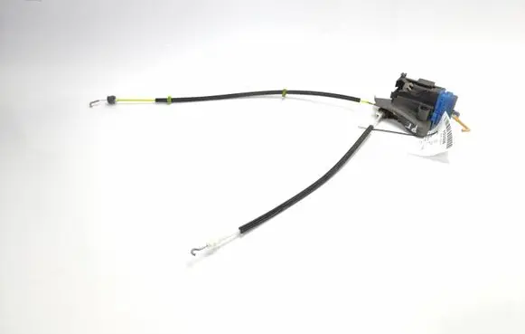 Audi A4 S4 B5 8D Rear door lock 8D0839016A