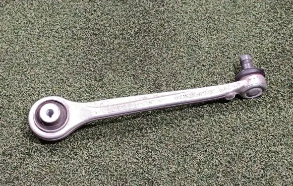 Porsche Cayenne (9Y0 9Y3) Front control arm 4M0407506B