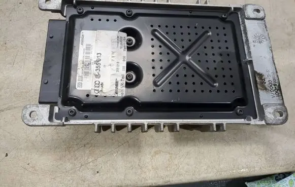 Audi A3 S3 8P Sound amplifier 355013