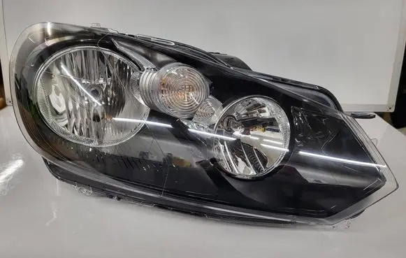 Volkswagen Golf VI Headlight/headlamp 89319349 043851